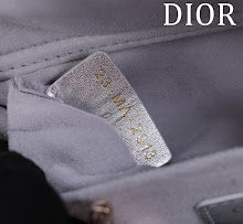 Premium Women's Shoulder Bag - Designer Luxury Fashion Accessory - NM7339