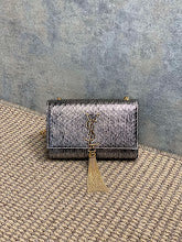 Chic Women's Designer Tote - Luxury Premium Handbag Style - NM3688