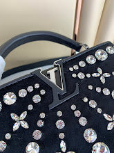 Luxury Signature Top Handle Bag - Elegant Women's Designer Handbag - NM4288
