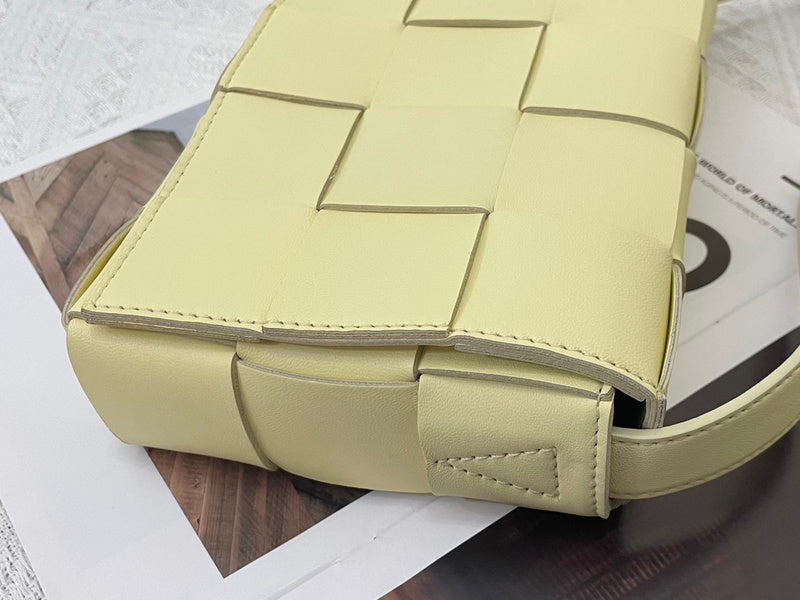 Elegant Vegan Leather Handbag - Premium Craftsmanship Detailing | Women's Premium Handbag #1627 - texture close-up (image 9) of designer-inspired handbag