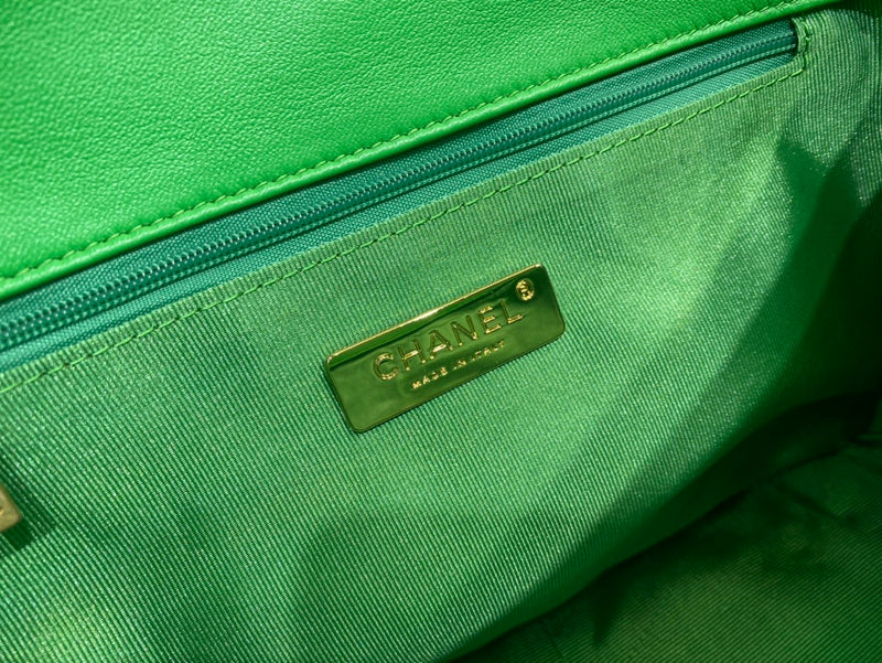 Zivas Charm Refined Everyday Style Designer Handbag (Structured Everyday Essential) – Detail View