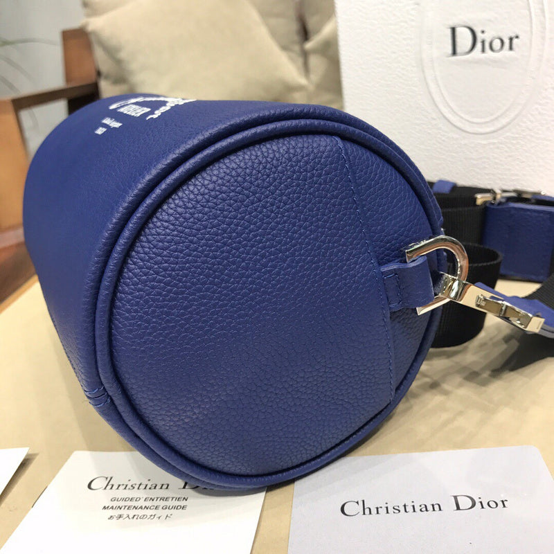 Elegant Faux Leather Handbag - Chic Everyday Appeal | Women's Fashion Handbag #845 - texture close-up (image 9) of designer-inspired handbag