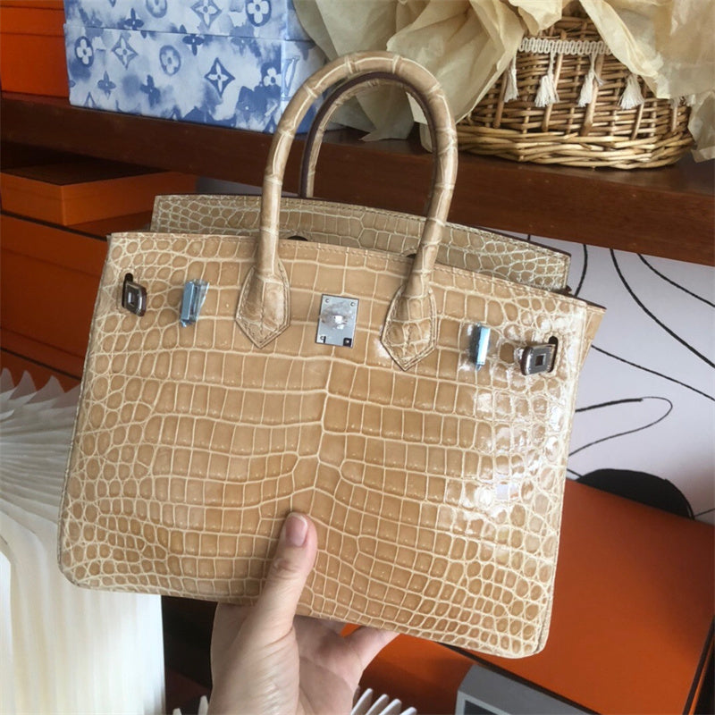 Close-up detail of balanced bag design