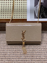 Luxury Signature Top Handle Bag - Elegant Women's Designer Handbag - NM3596