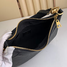 Premium Signature Shoulder Bag - Chic Women's Luxury Designer - NM4805