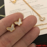 Side view of Van Cleef & Arpels unisex jewelry piece