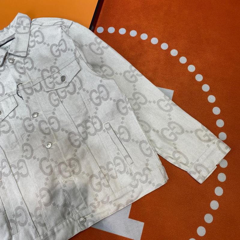 Full styled look of Gucci luxury clothing with logo-detail design