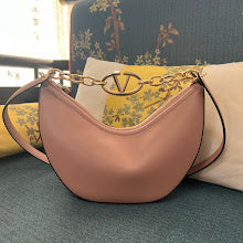 Chic Women's Designer Tote - Luxury Premium Handbag Style - NM2900