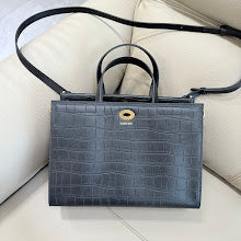 Premium Leather Crossbody Bag - Elegant Women's Designer Handbag - NM5501