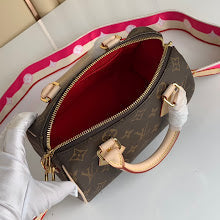 Premium Signature Crossbody - Chic Women's Luxury Designer Bag - NM4828