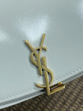 Luxury Signature Top Handle Bag - Elegant Women's Designer Handbag - NM3553