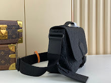 Premium Women's Crossbody Bag - Luxury Designer Fashion Accessory - NM4505
