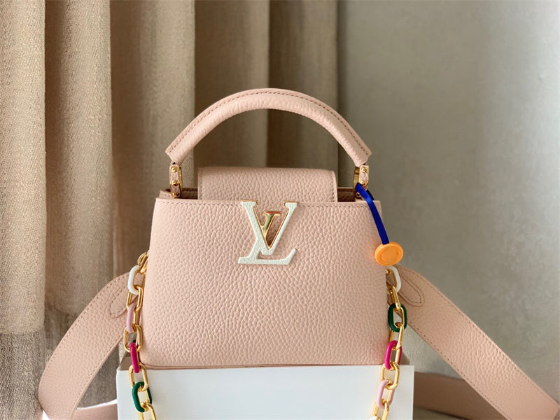  Graceful structured bag front view 19