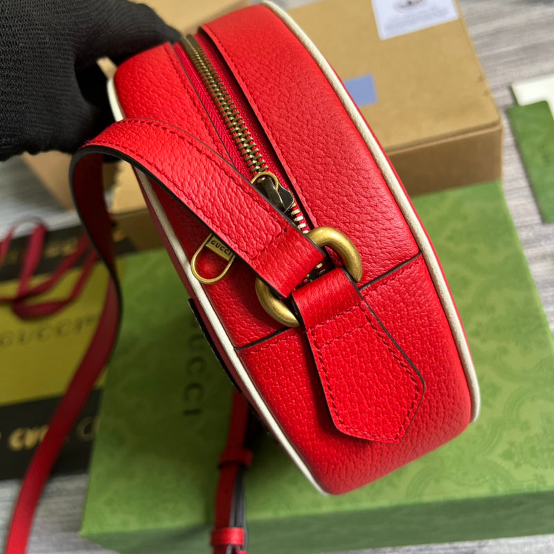 Close-up detail of everyday-luxe refined women's handbag – women's statement bag