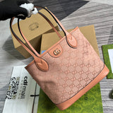 Handle and strap detail of chic signature women's handbag – women's luxury handbag