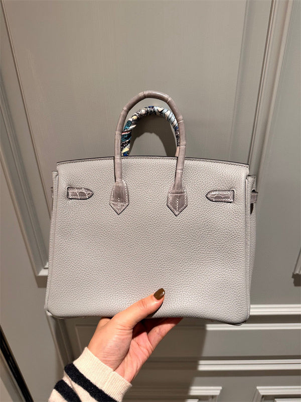  Minimalist everyday bag carried on shoulder 16
