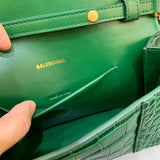 Effortless Faux Leather Handbag - Chic Everyday Appeal | Women's Fashion Handbag #463 - alternate angle view (image 8) of designer-inspired handbag