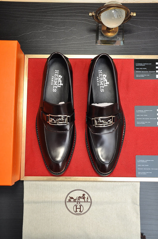 Hermès Chocolate Brown Bow-Detail Flats - Heel Detail View