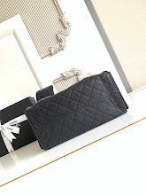 New Luxury Iconic Crossbody Bag - Women's Elegant Designer Fashion - NM6000