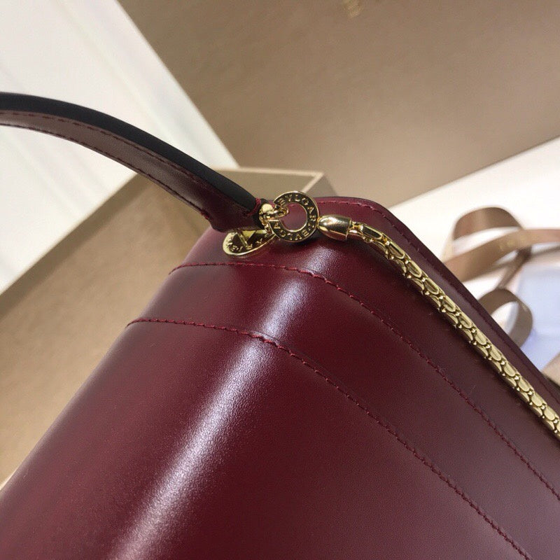 Contemporary Faux Leather Handbag - Refined Silhouette | Women's Luxury Handbag #1764 - texture close-up (image 9) of designer-inspired handbag