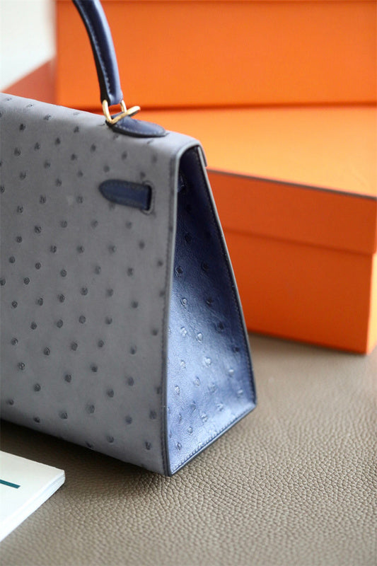  shopper bag interior and compartment view 15