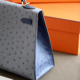  shopper bag interior and compartment view 15