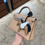  tote bag interior and compartment view