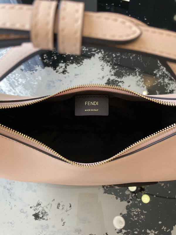 Ziva's Charm handbag – back view (16.5cm*14cm*5cm)