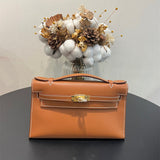  shoulder bag interior and compartment view 9