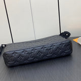  Minimalist tote bag front view 7