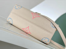 Chic Women's Designer Tote - Luxury Premium Handbag Style - NM4086