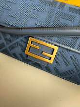 Luxury Structured Shoulder Bag - Women's Premium Designer Fashion - NM7642