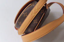 Luxury Monogram Shoulder Bag - Women's Elegant Designer Fashion - NM4252