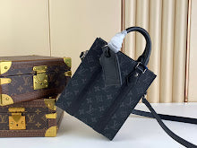 Chic Designer Crossbody Purse - Premium Luxury Women's Style - NM4590