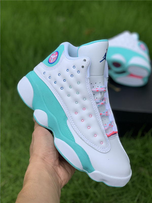 Nike Men's & Women's Luxury Fashion Trainers — Style 102 hardware detail
