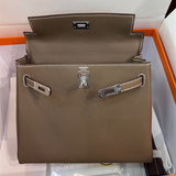  sophisticated carryall bag styled with outfit