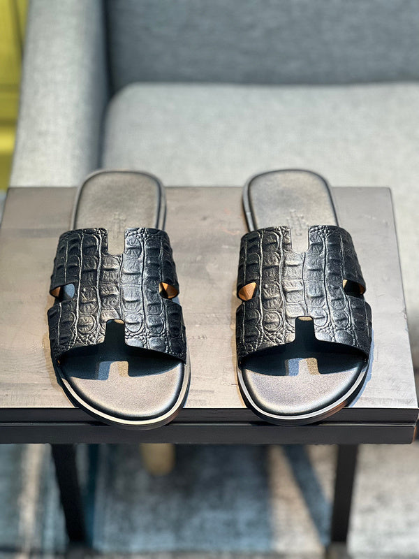 Hermes shoes Style 019 - logo and branding close-up