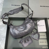 Structured Premium PU Leather Handbag - Smooth Faux-Leather Exterior | Women's Designer-Inspired Purse #382 - close-up detail shot (image 3) of designer-inspired handbag