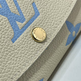 Chic shoulder bag front view 7
