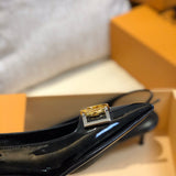 Styling view of Louis Vuitton luxury piece style No.124