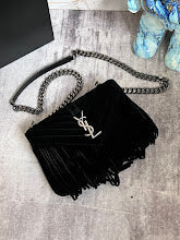 Chic Women's Designer Tote - Luxury Premium Handbag Style - NM3231
