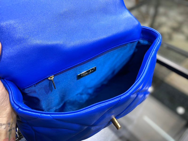 Zivas Charm Signature Style Designer Handbag (Structured Everyday Essential) – Lifestyle Shot