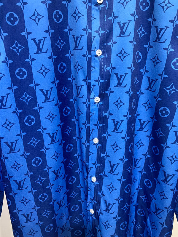 Full styled look of Louis Vuitton cotton t-shirt with signature branding