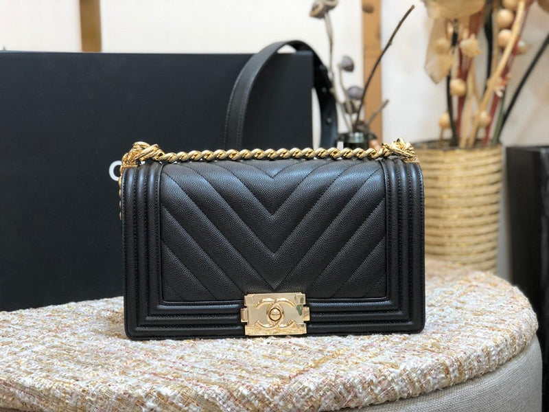  handbag, mid everyday style, image 1