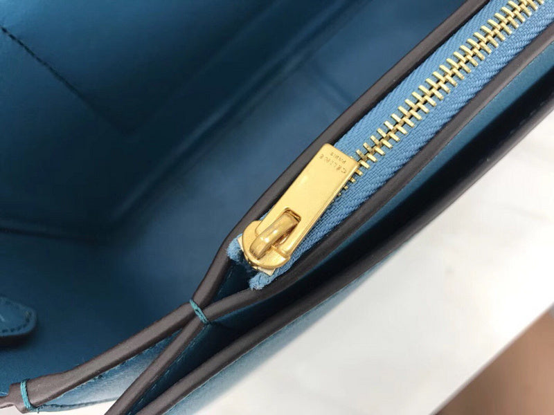 Front view of chic structured women's handbag – women's designer-style accessory