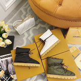 Front view of Louis Vuitton luxury piece style No.151