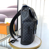 Close-up detail of chic everyday-luxe women's handbag – women's statement bag