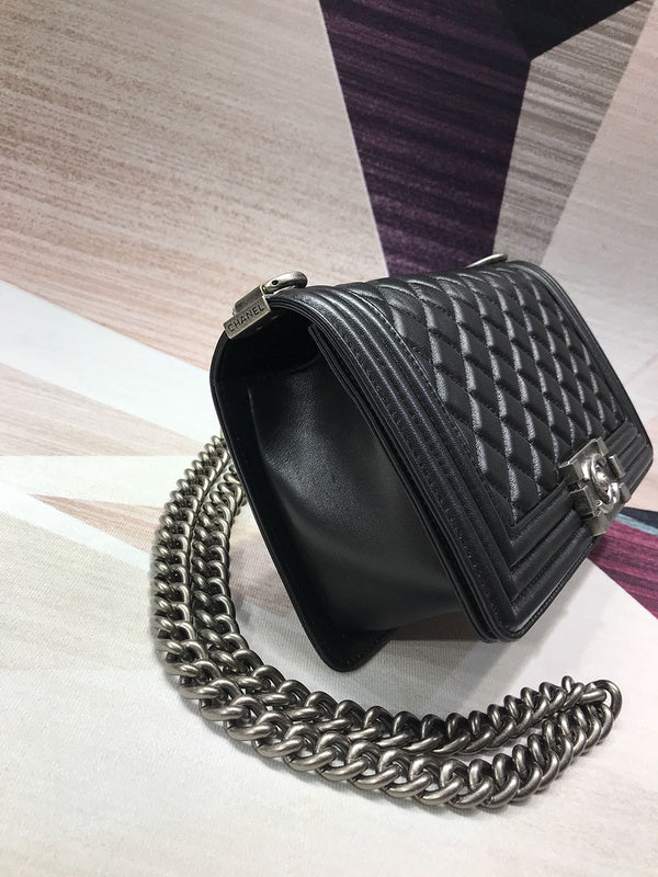  mid purse view 6