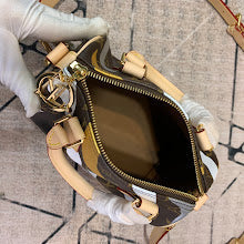 Luxury Monogram Shoulder Bag - Women's Elegant Designer Fashion - NM5047