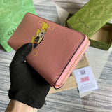 Handle and strap detail of polished chic women's handbag – women's designer-style accessory